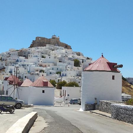 Θέαστρον - Theastron House With Great View In Chora Daire Pera Gyalos Dış mekan fotoğraf