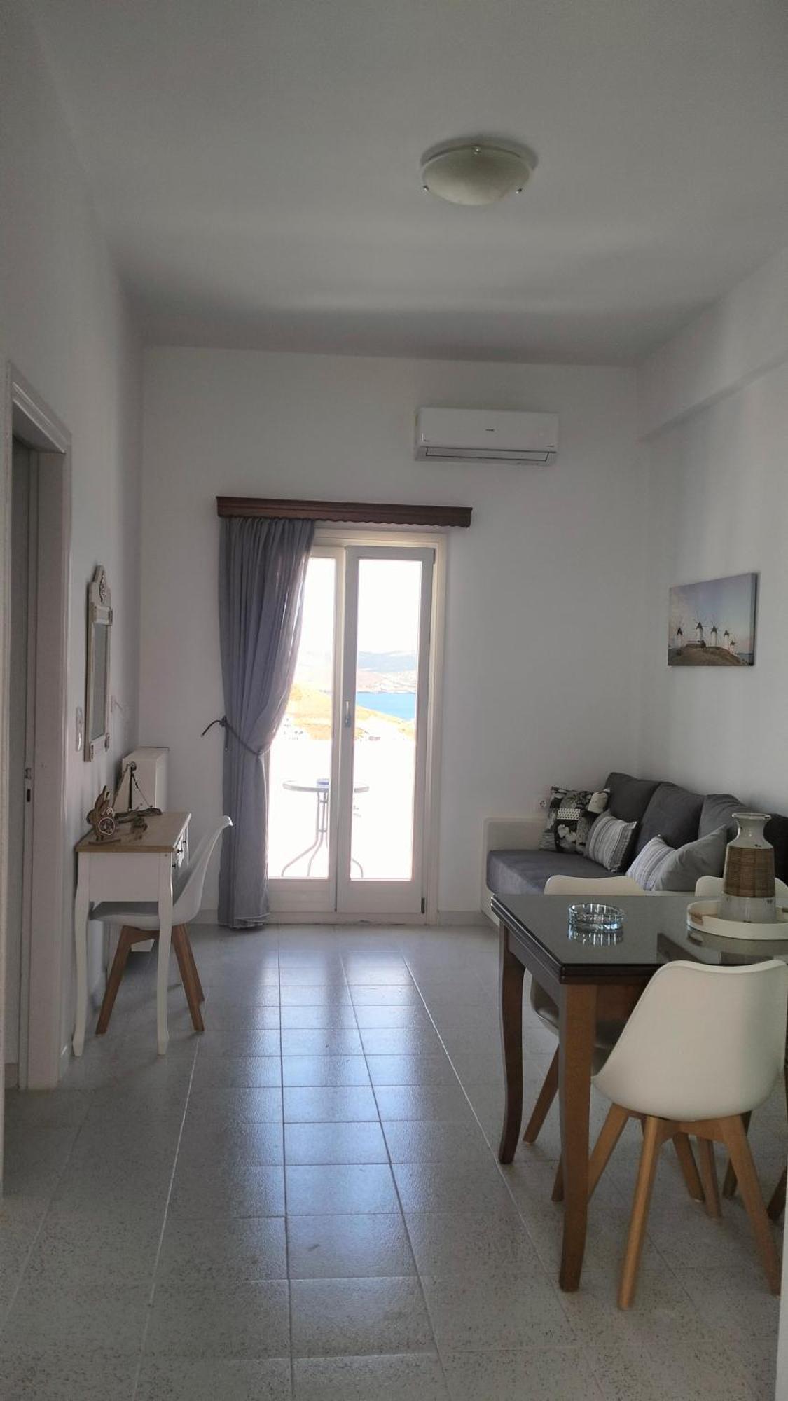 Θέαστρον - Theastron House With Great View In Chora Daire Pera Gyalos Dış mekan fotoğraf
