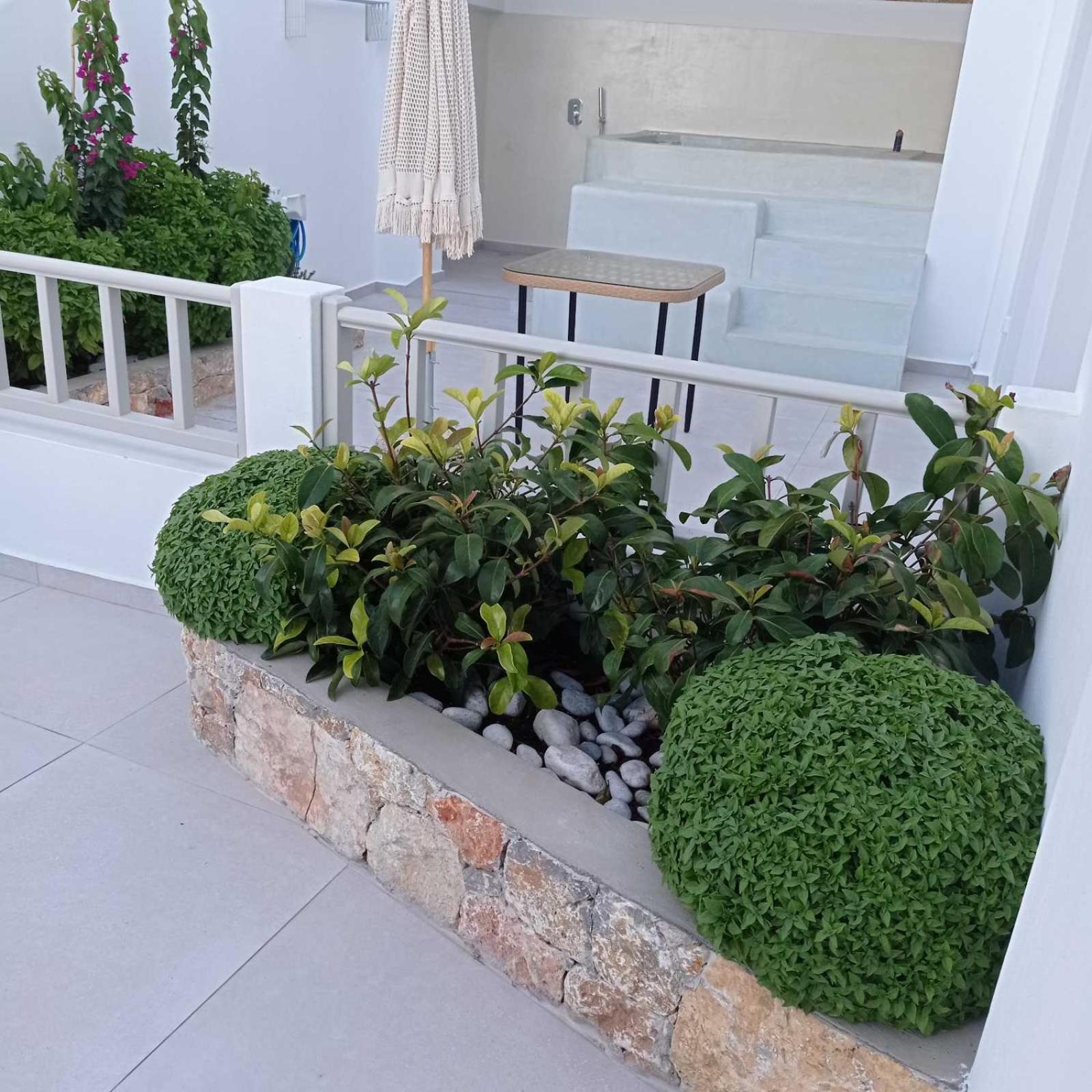 Θέαστρον - Theastron House With Great View In Chora Daire Pera Gyalos Dış mekan fotoğraf