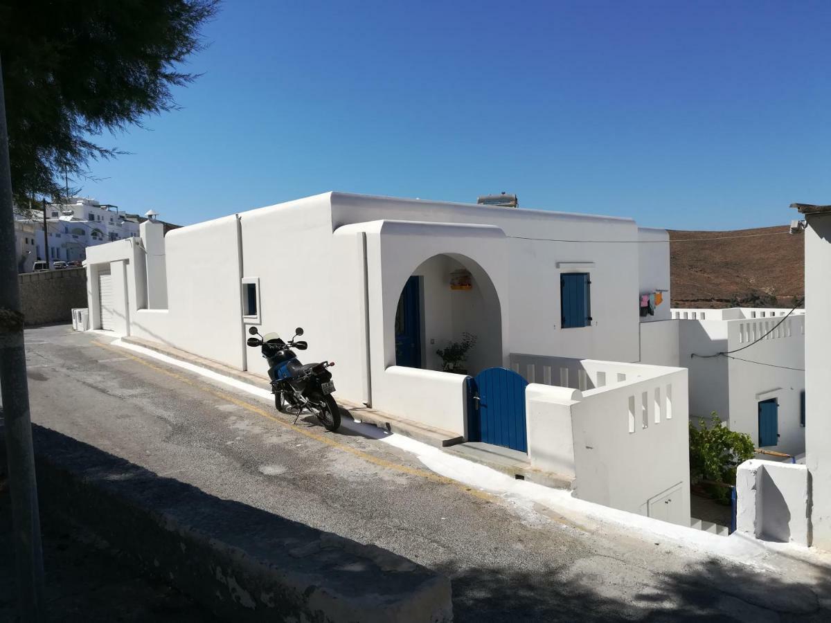Θέαστρον - Theastron House With Great View In Chora Daire Pera Gyalos Dış mekan fotoğraf